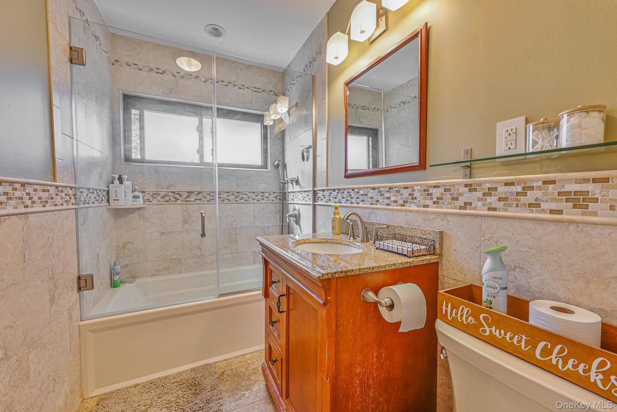 #11 photo, 5 Adelaide Street, 长岛 花卉园 Floral Park , NY 11001