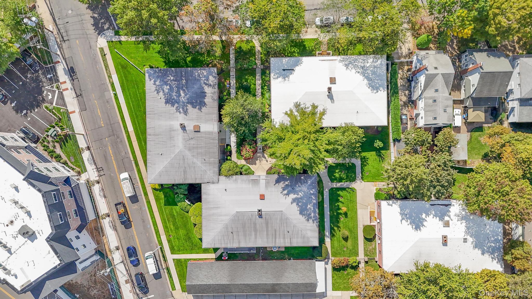 #19 photo, 5 Adelaide Street, 长岛 花卉园 Floral Park , NY 11001