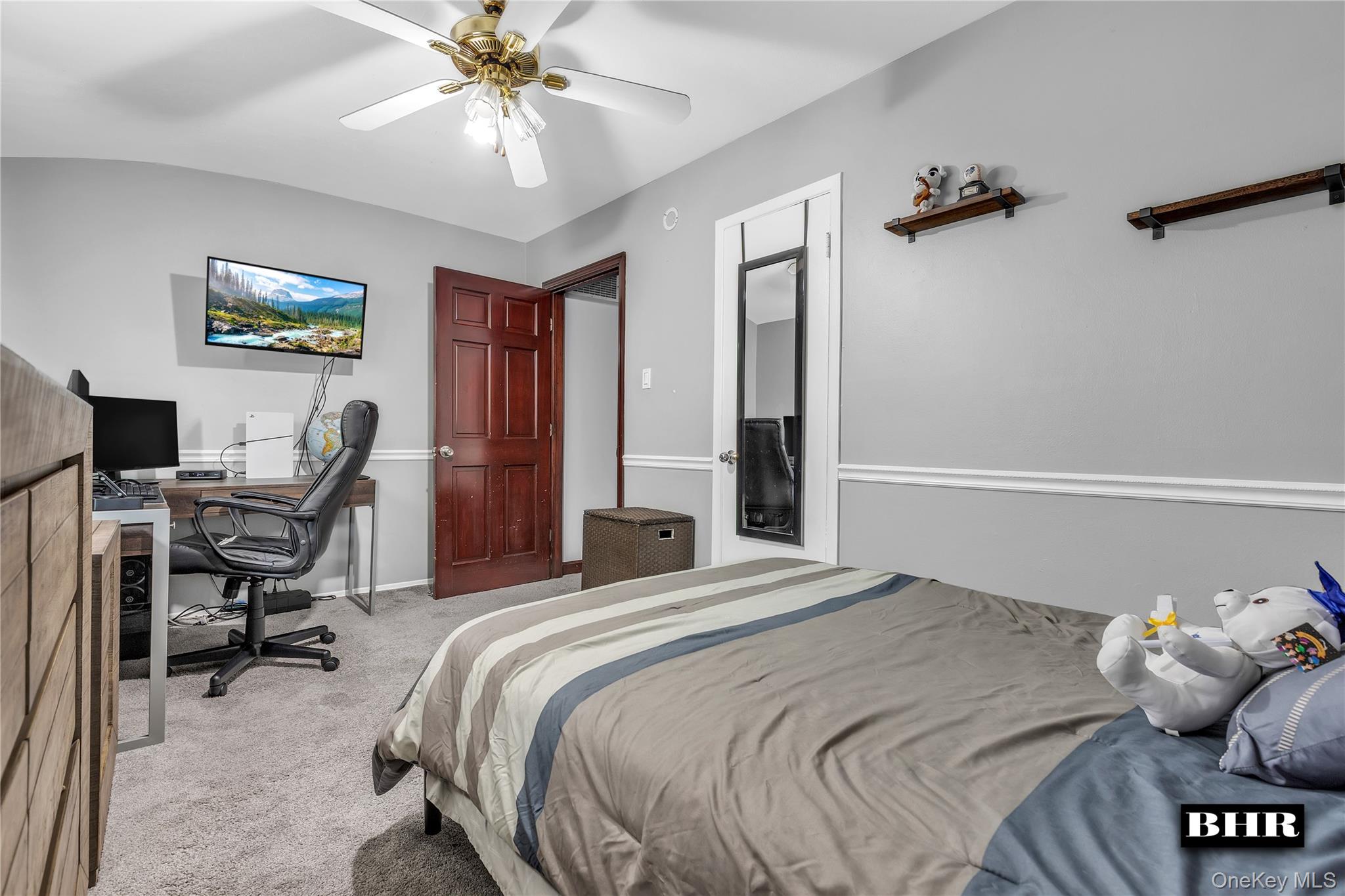 #16 photo, 6 Mulberry Avenue, Staten Island , NY 10314