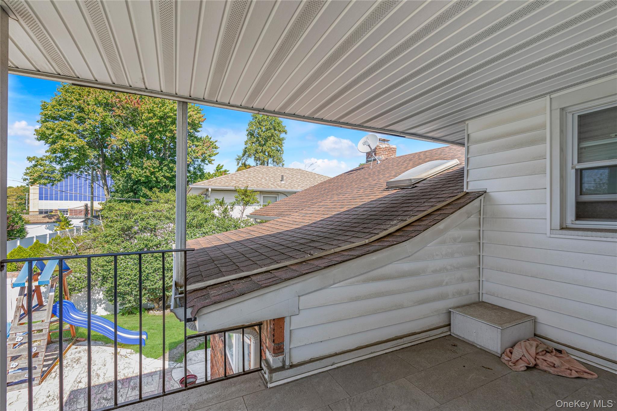 #20 photo, 80 Rosalie Court, ナッソー郡 East Meadow , NY 11554