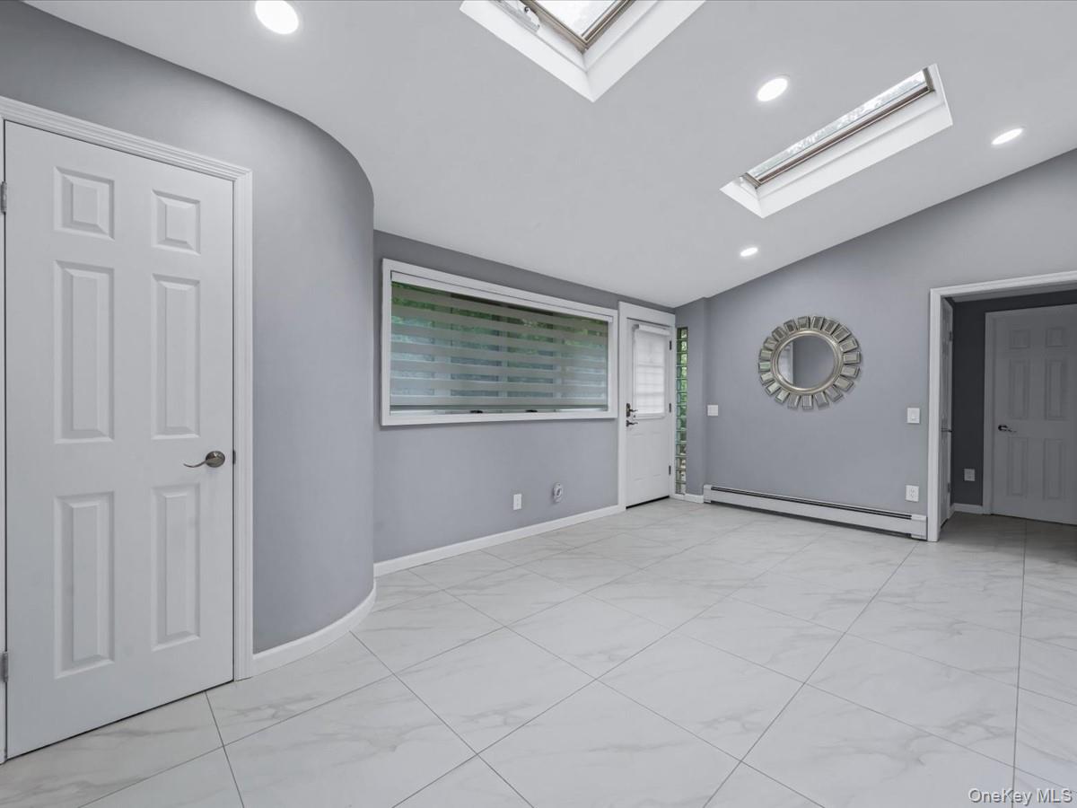 #14 photo, 19 Ridge Drive, Roslyn , NY 11576