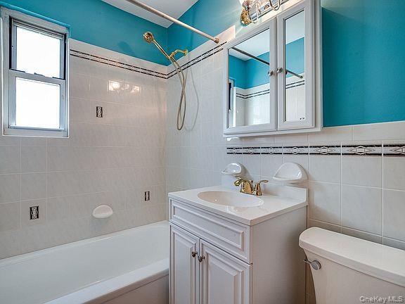 #10 photo, 8168 Langdale Street, クイーンズ区 New Hyde Park , NY 11040