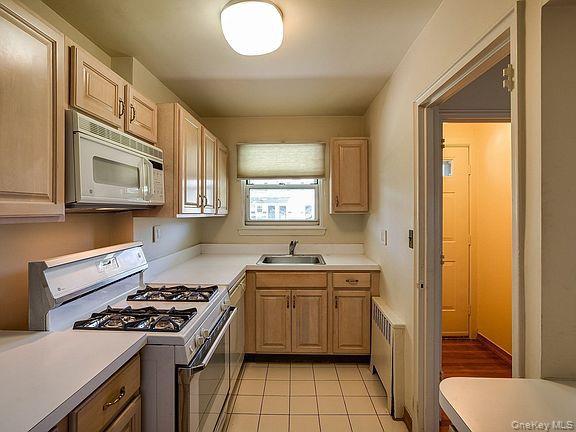 #7 photo, 8168 Langdale Street, クイーンズ区 New Hyde Park , NY 11040