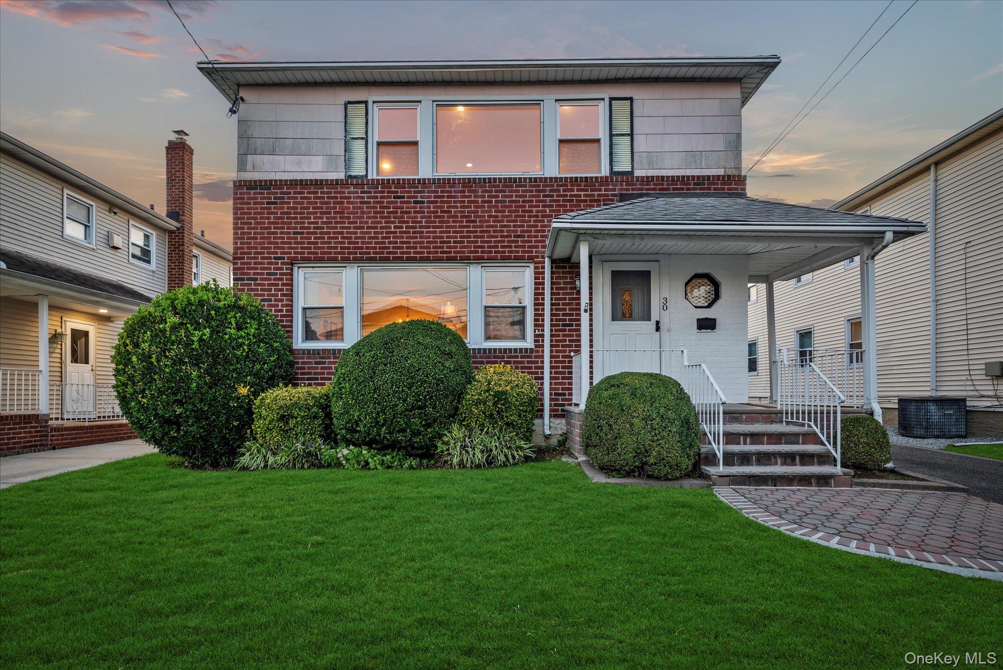 #1 photo, 30 Gibson Boulevard, 长岛 Valley Stream , NY 11581