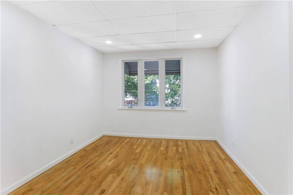 #2 photo, 2443 E 1st St, Gravesend , NY 11223