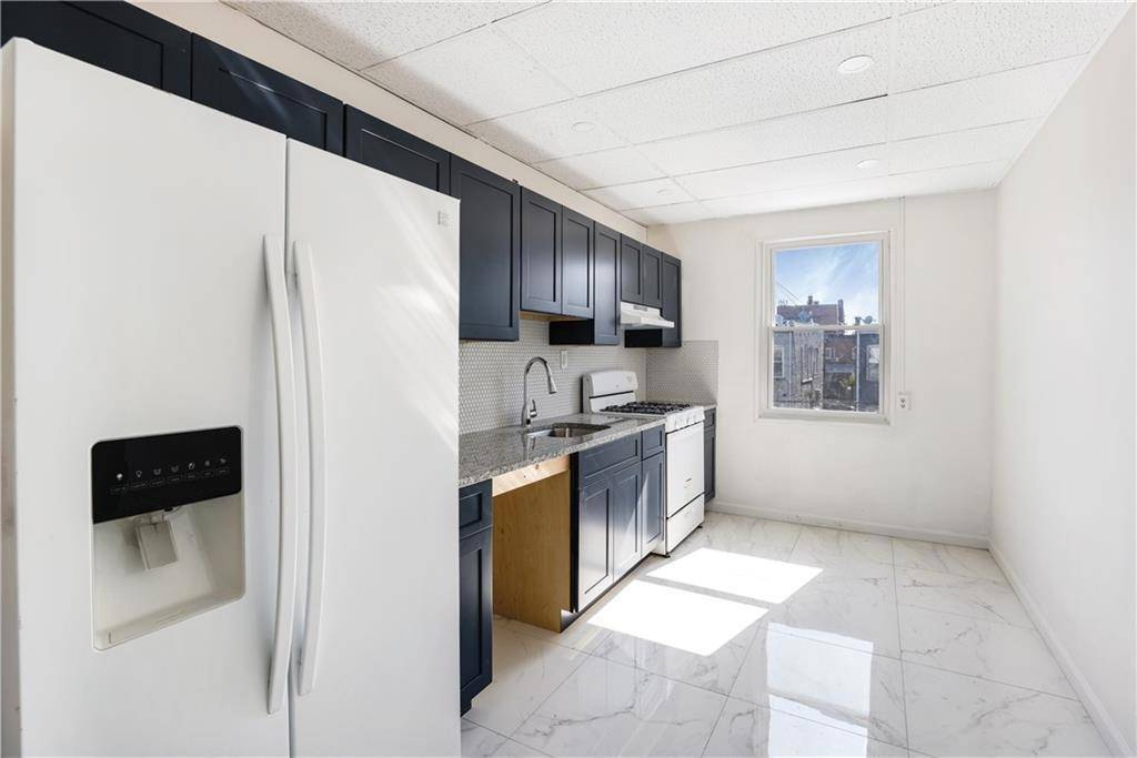 #5 photo, 2443 E 1st St, Gravesend , NY 11223