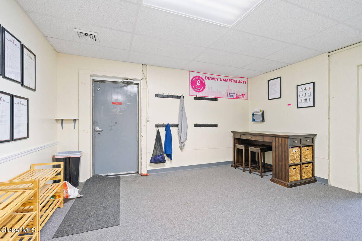 #15 photo, 175-179 Columbia Turnpike, East Greenbush , NY 12144