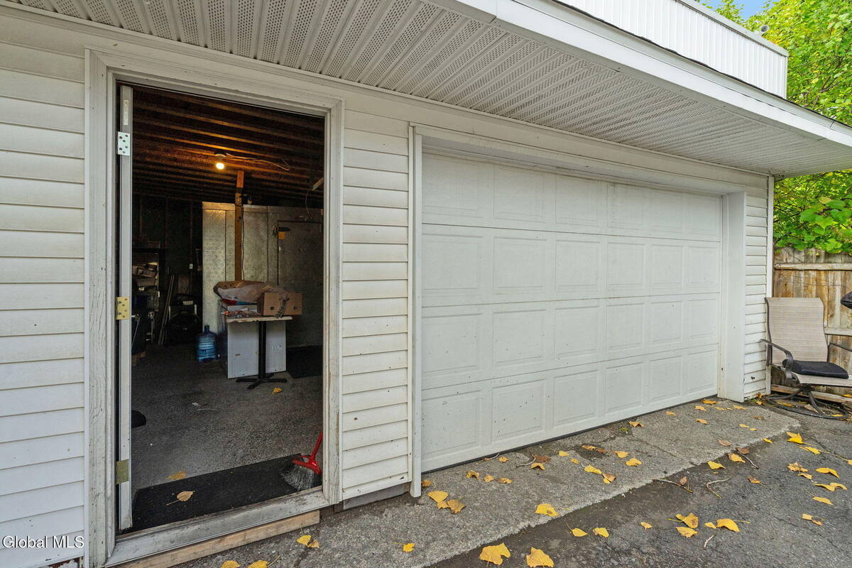 #26 photo, 175-179 Columbia Turnpike, East Greenbush , NY 12144