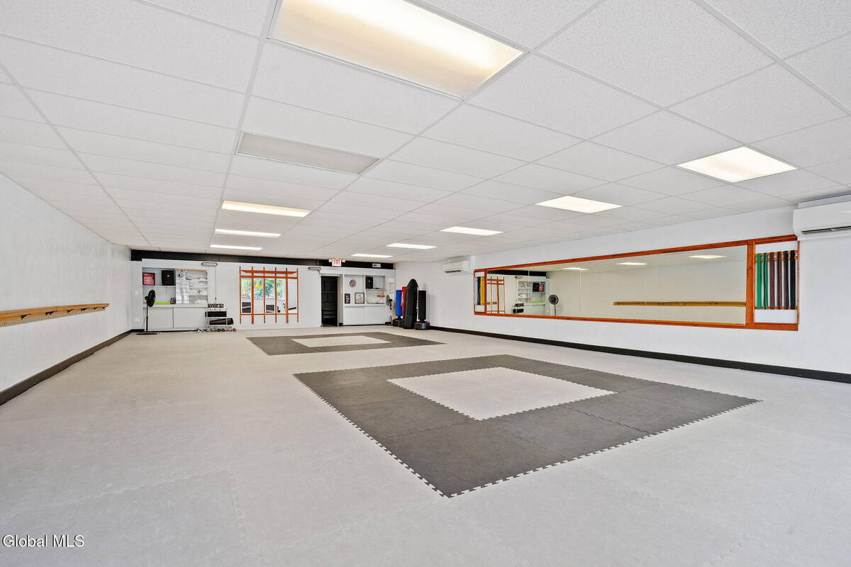 #6 photo, 175-179 Columbia Turnpike, East Greenbush , NY 12144