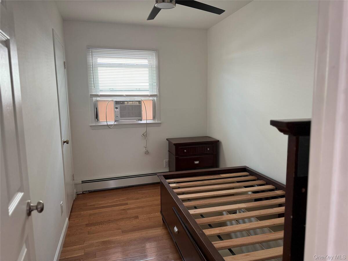 #9 photo, 11522 145th Street, Jamaica , NY 11436