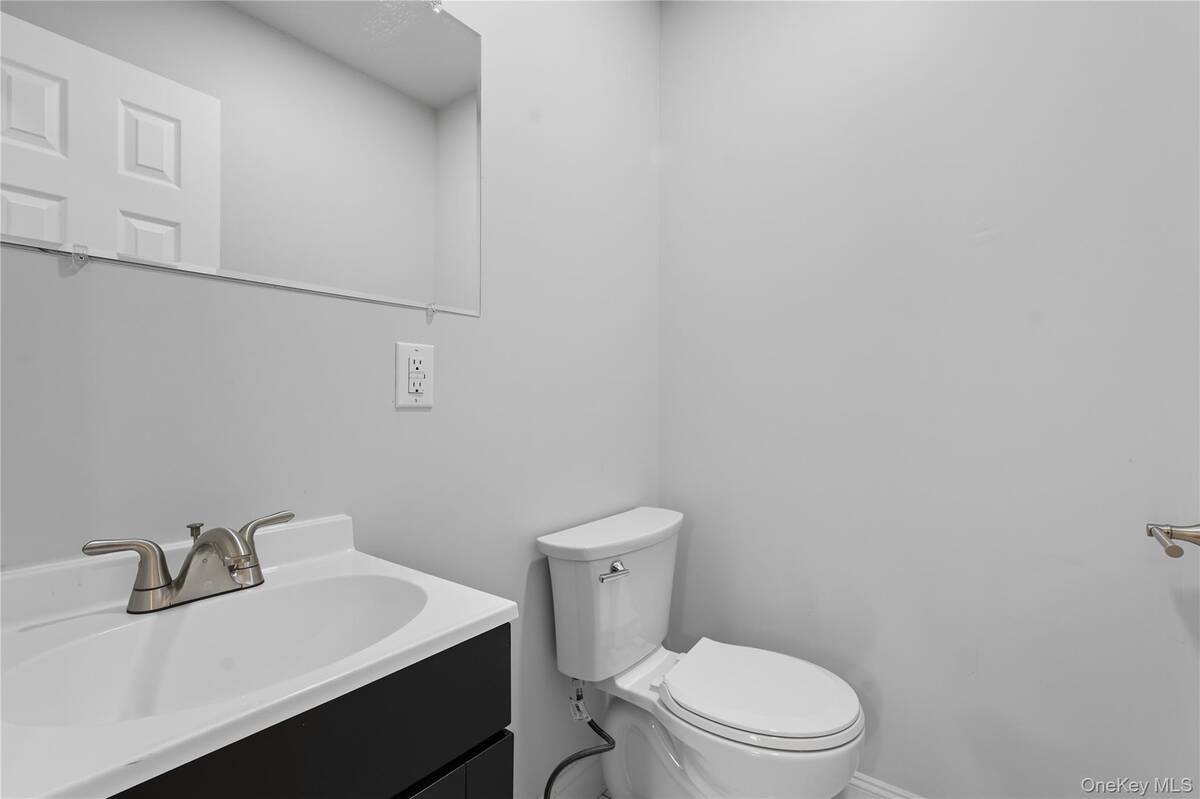 #15 photo, 87 Bellwood Avenue, South Setauket , NY 11720