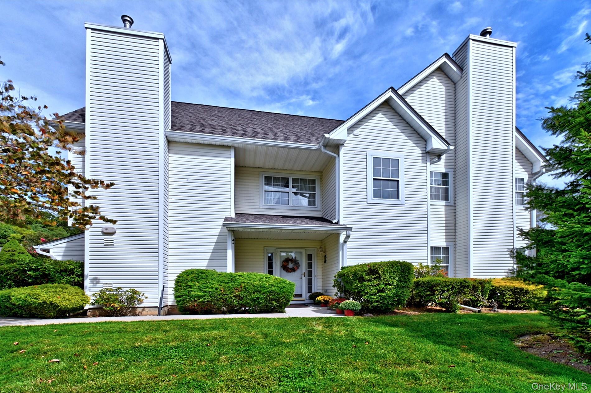 #2 photo, 315 Erik Drive, East Setauket , NY 11733