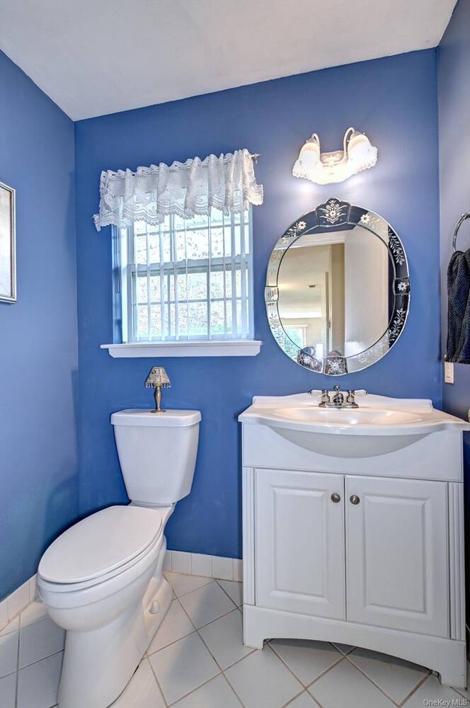 #22 photo, 315 Erik Drive, East Setauket , NY 11733