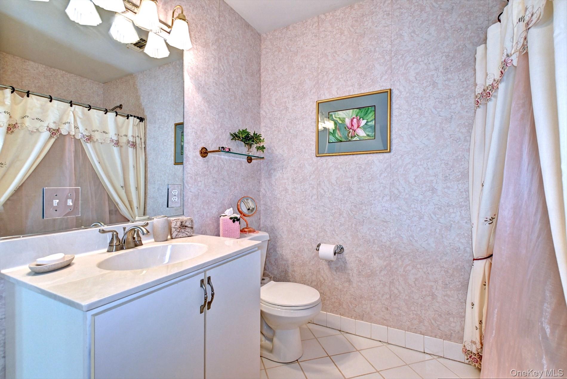 #28 photo, 315 Erik Drive, East Setauket , NY 11733