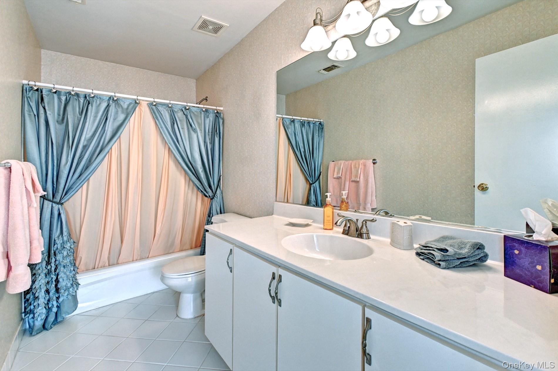 #32 photo, 315 Erik Drive, East Setauket , NY 11733