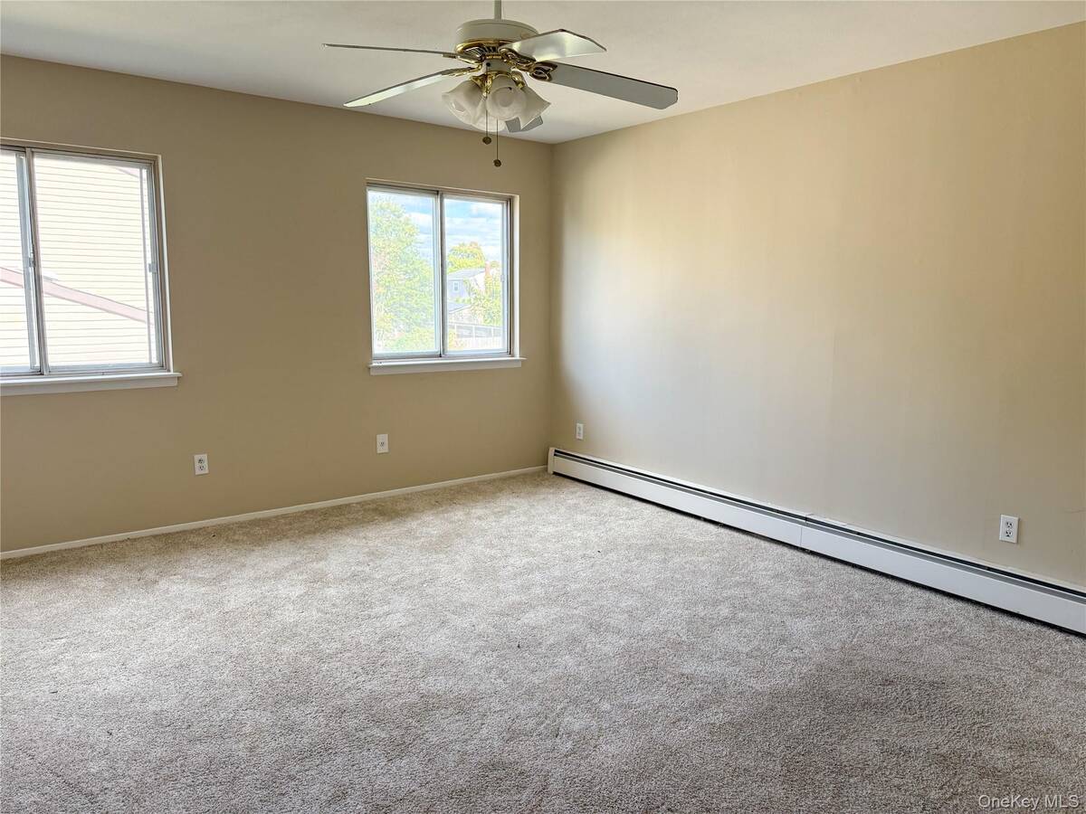 #5 photo, 130 Tarpon Avenue, Medford , NY 11763