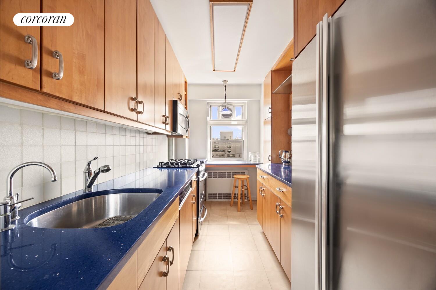 #11 photo, 70 E 10TH Street, Greenwich Village , NY 10003