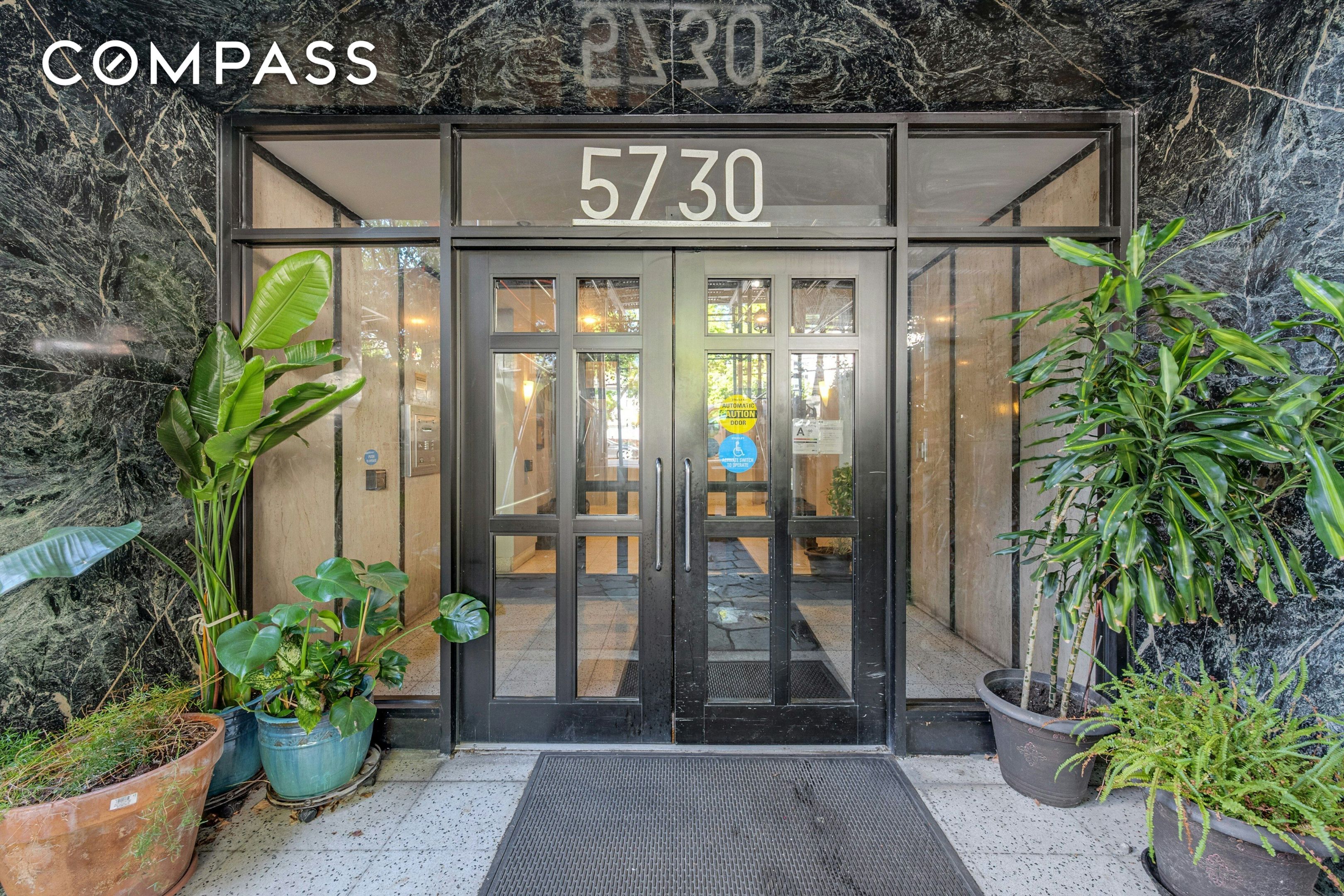 #15 photo, 5730 Mosholu Avenue, ブロンクス区 North Riverdale , NY 10471