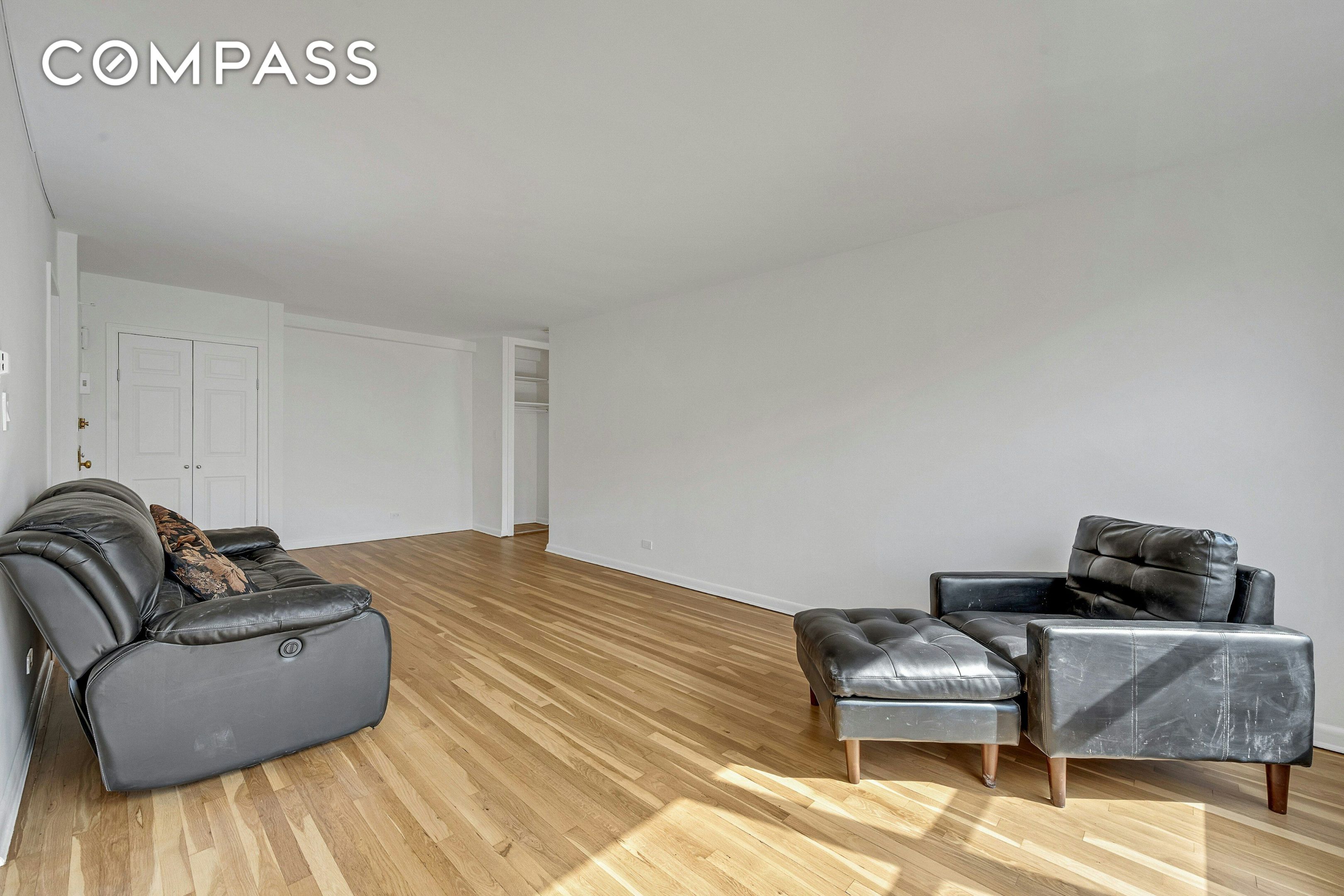 #4 photo, 5730 Mosholu Avenue, ブロンクス区 North Riverdale , NY 10471