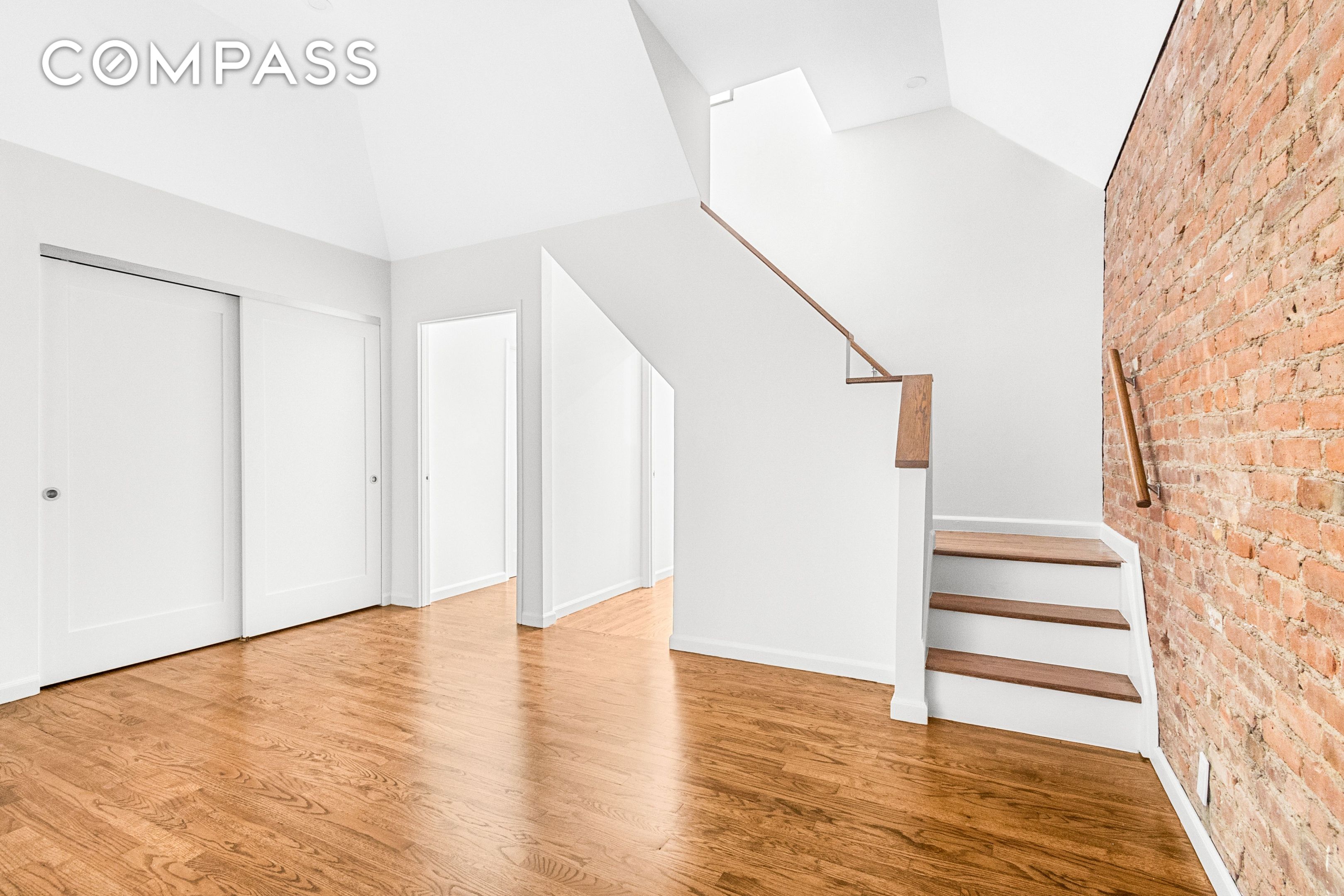 #13 photo, 244 W 23rd Street, マンハッタン Chelsea , NY 10011