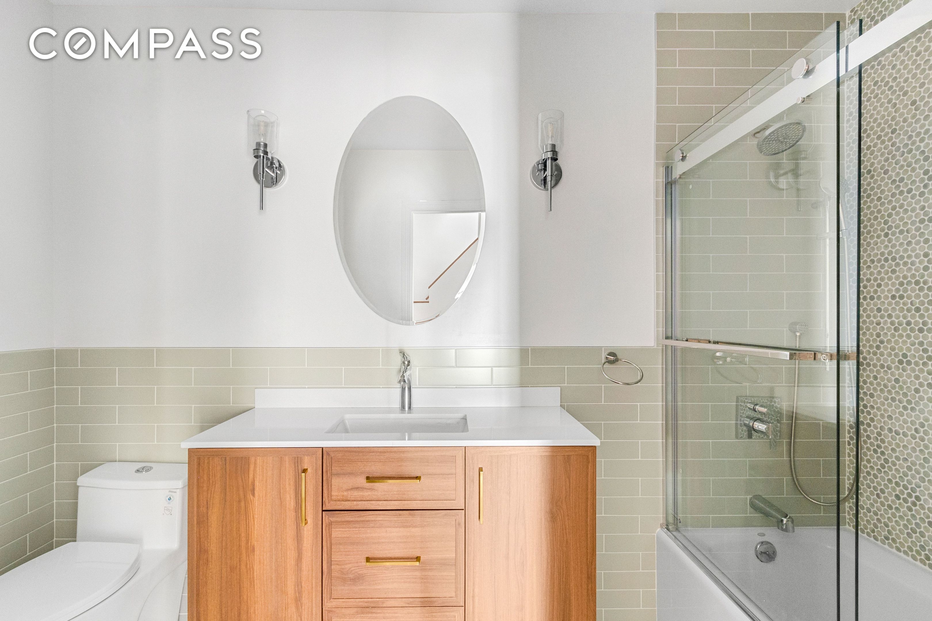 #16 photo, 244 W 23rd Street, マンハッタン Chelsea , NY 10011