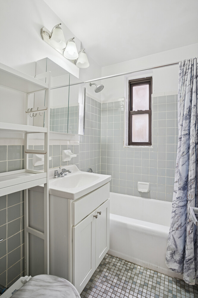 #6 photo, 3500 SNYDER Avenue, ブルックリン区 East Flatbush , NY 11203