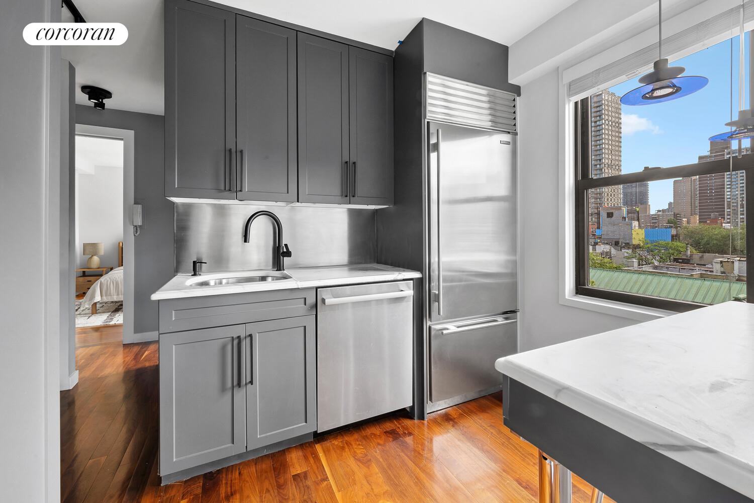 #7 photo, 201 E 83RD Street, マンハッタン Yorkville , NY 10028