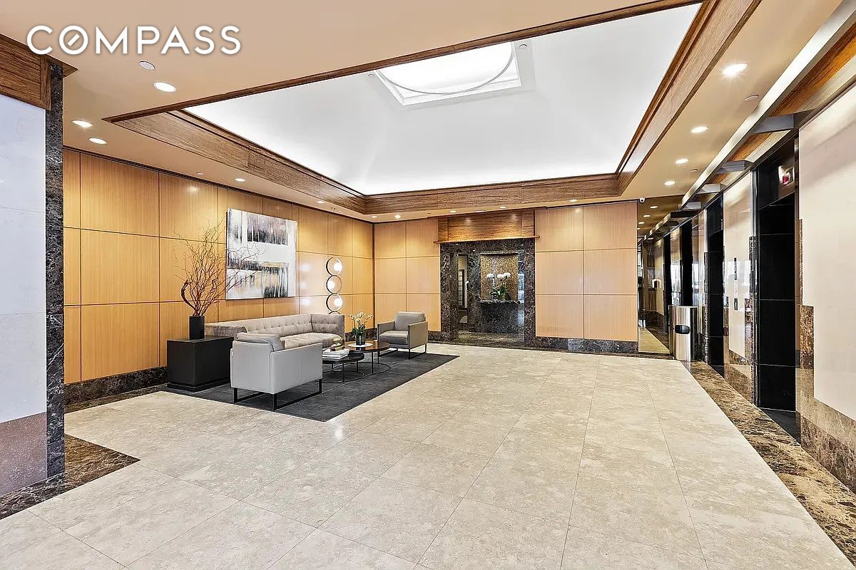 #16 photo, 171 E 84th Street, Upper East Side , NY 10028