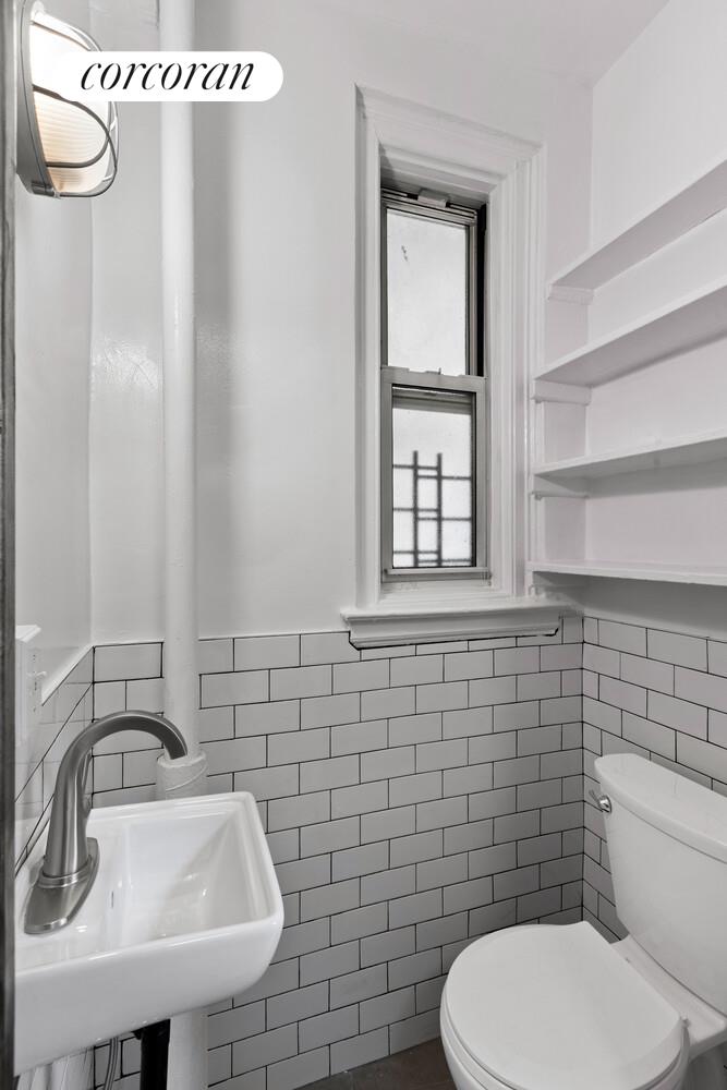 #10 photo, 245 W 107TH Street, マンハッタン Upper West Side , NY 10025