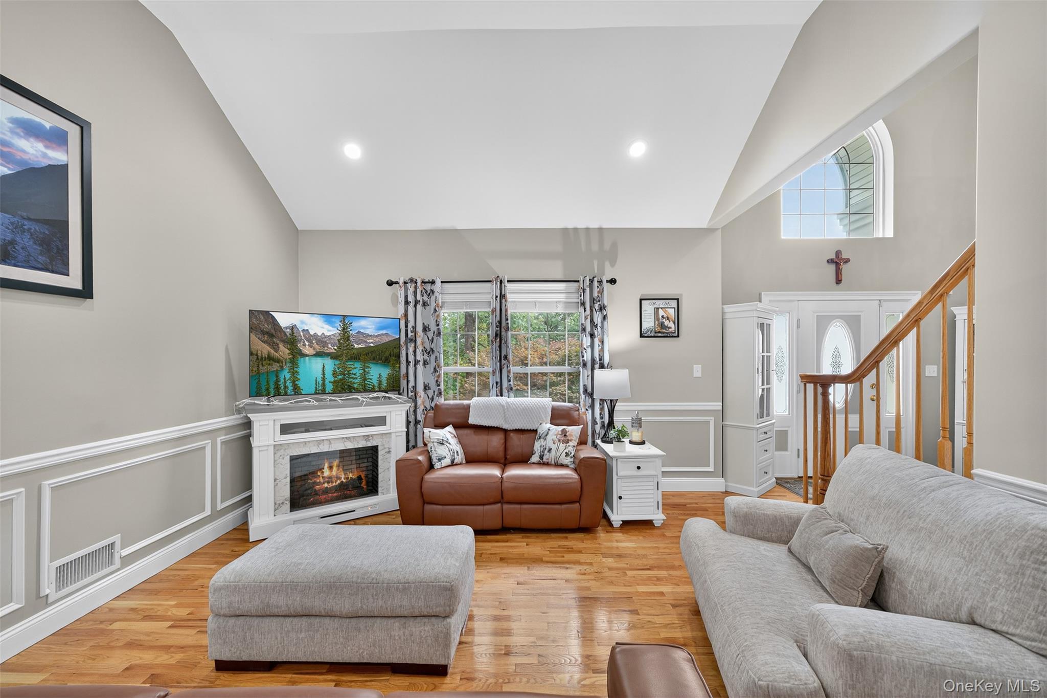 #13 photo, 2 Pond Ridge Crossing, Newburgh , NY 12550