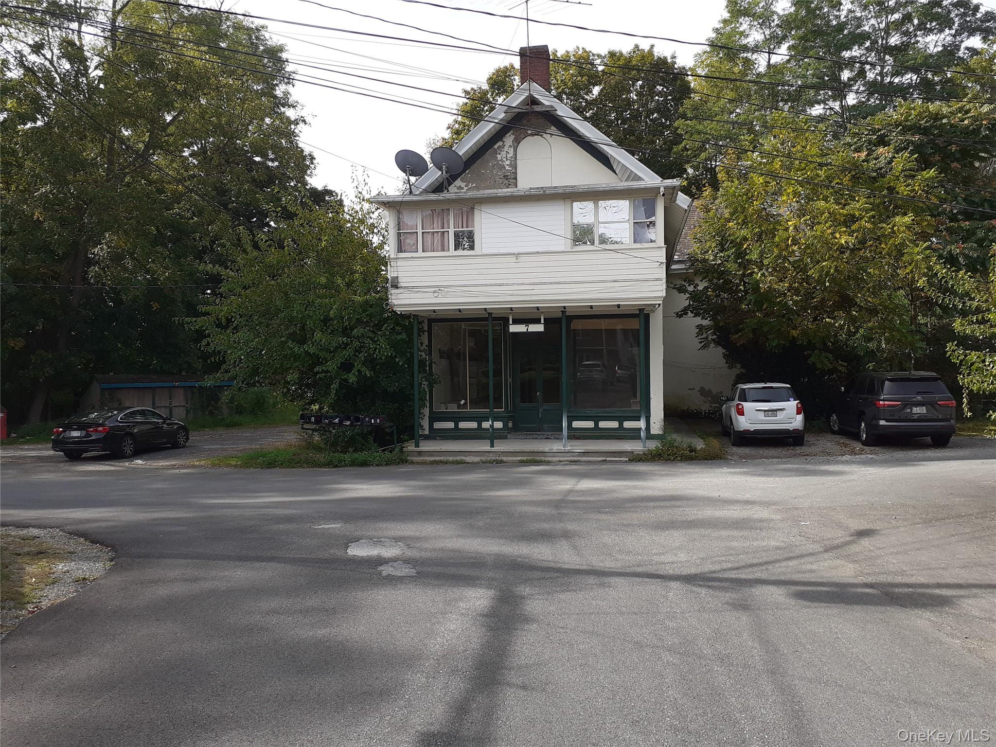 #1 photo, 1 Sackett Square, Chester , NY 10918