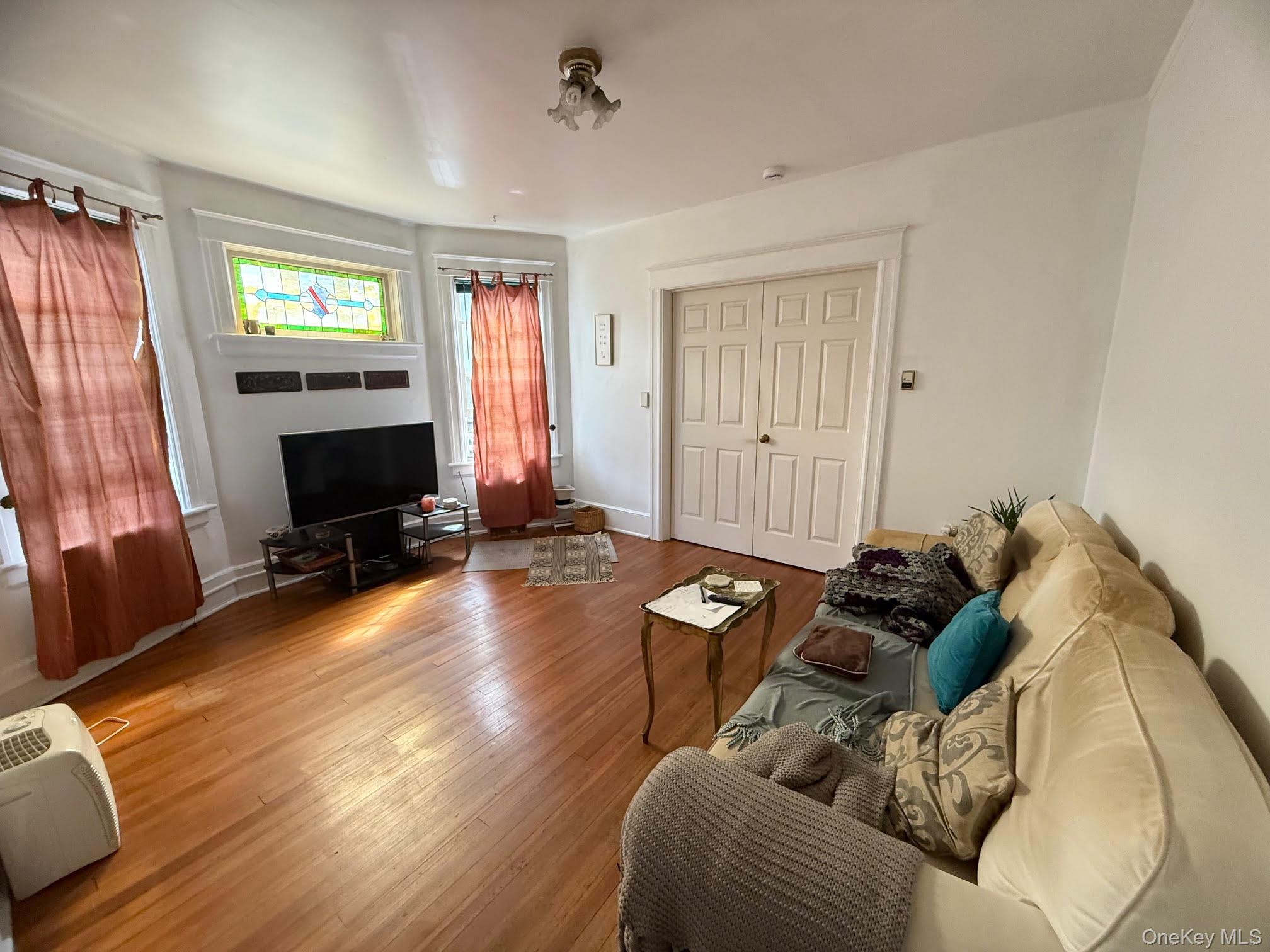 #20 photo, 11 Franklin Street, Poughkeepsie , NY 12601