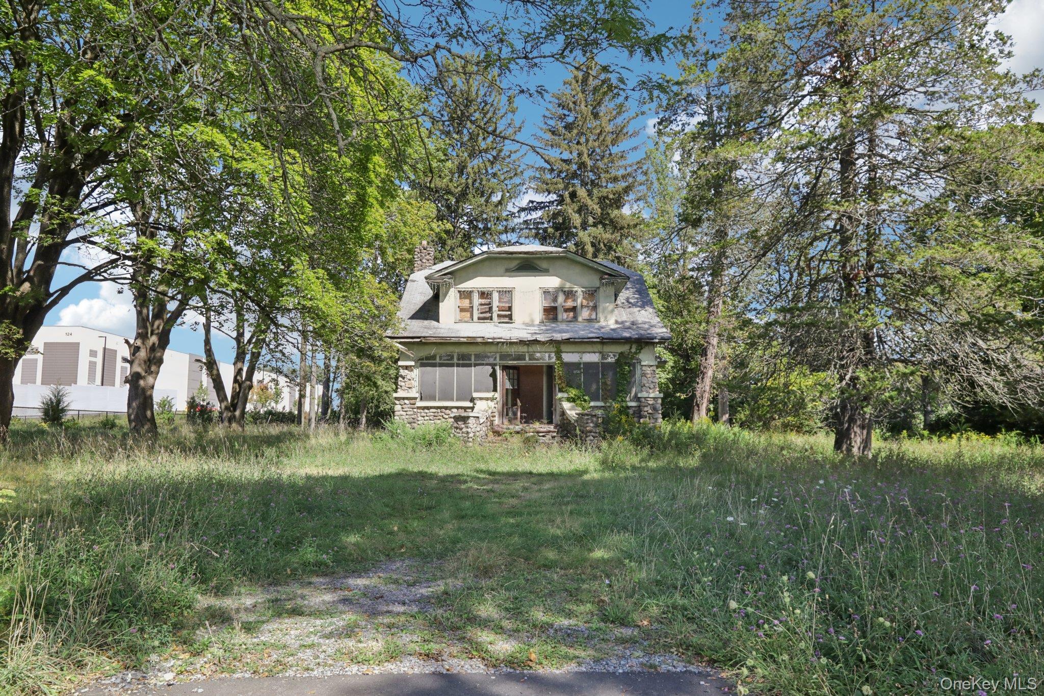 #4 photo, 122 Route 17K, Newburgh , NY 12550