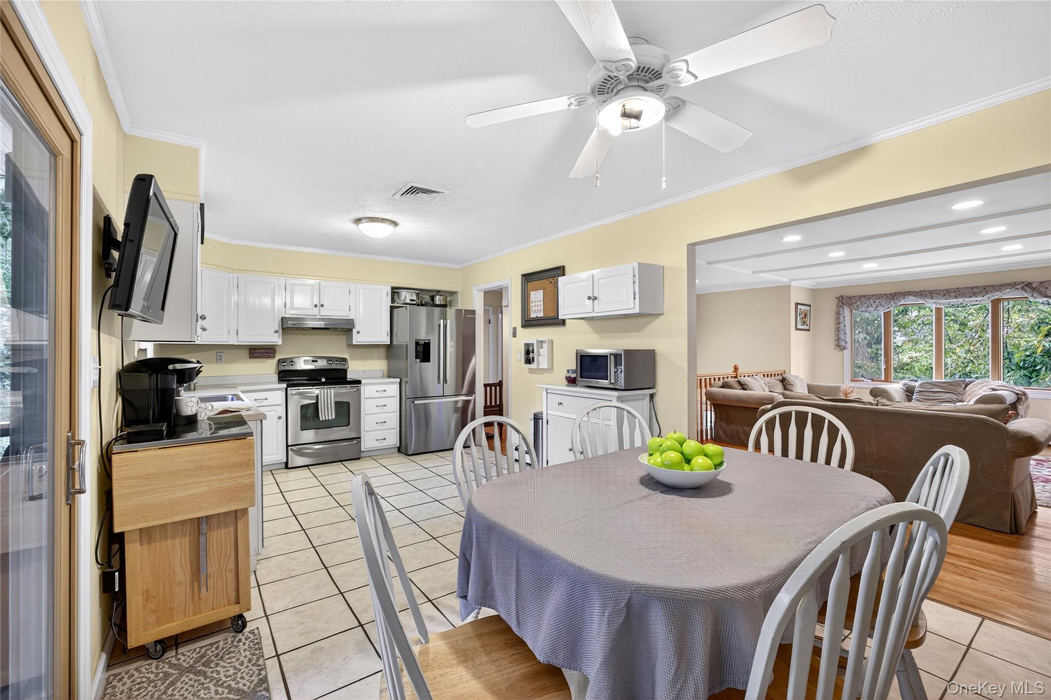 #13 photo, 50 Brentwood Drive, Pleasantville , NY 10570