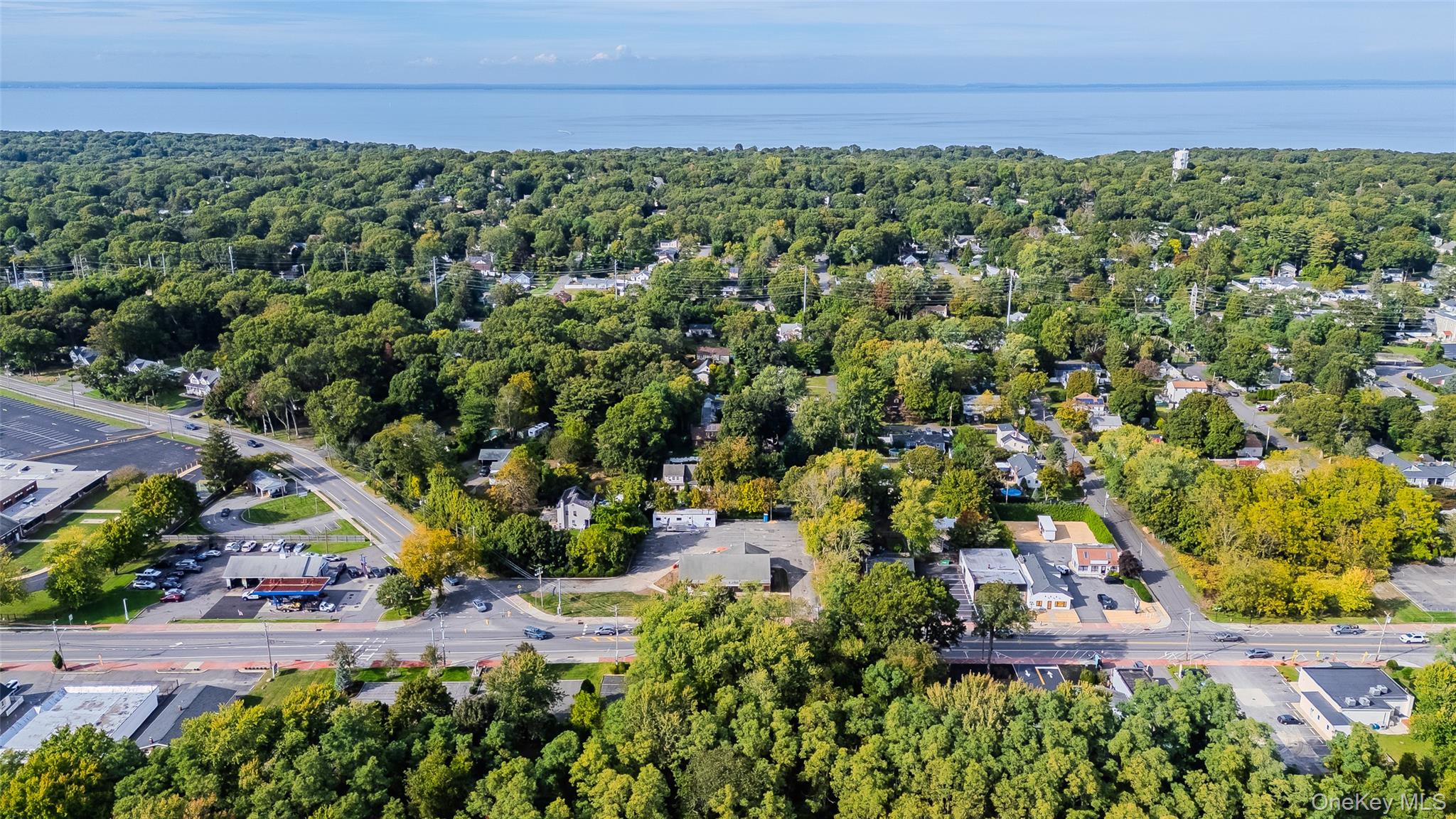 #12 photo, 562 & 564 Route 25A, サフォーク郡 Rocky Point , NY 