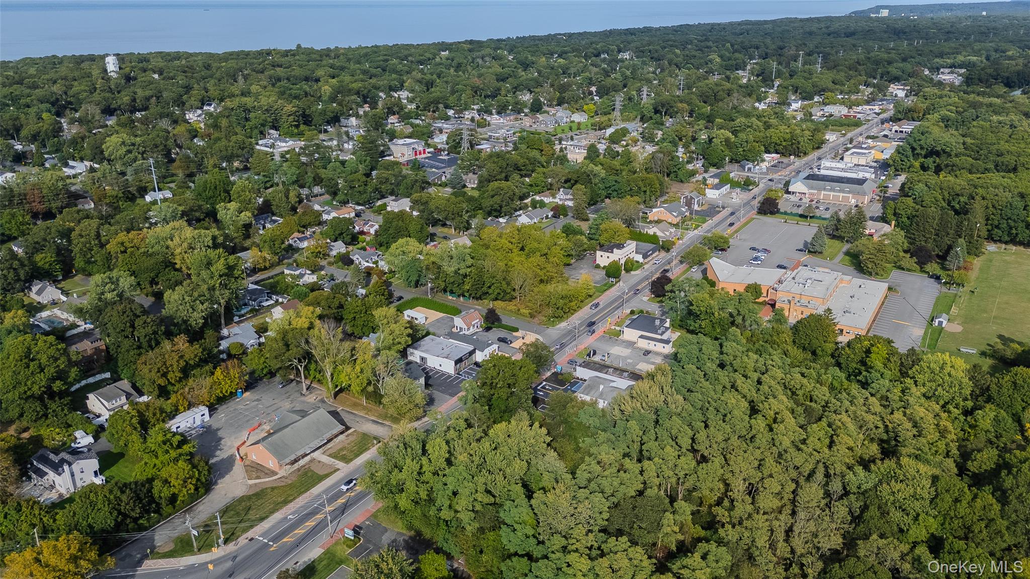 #13 photo, 562 & 564 Route 25A, サフォーク郡 Rocky Point , NY 