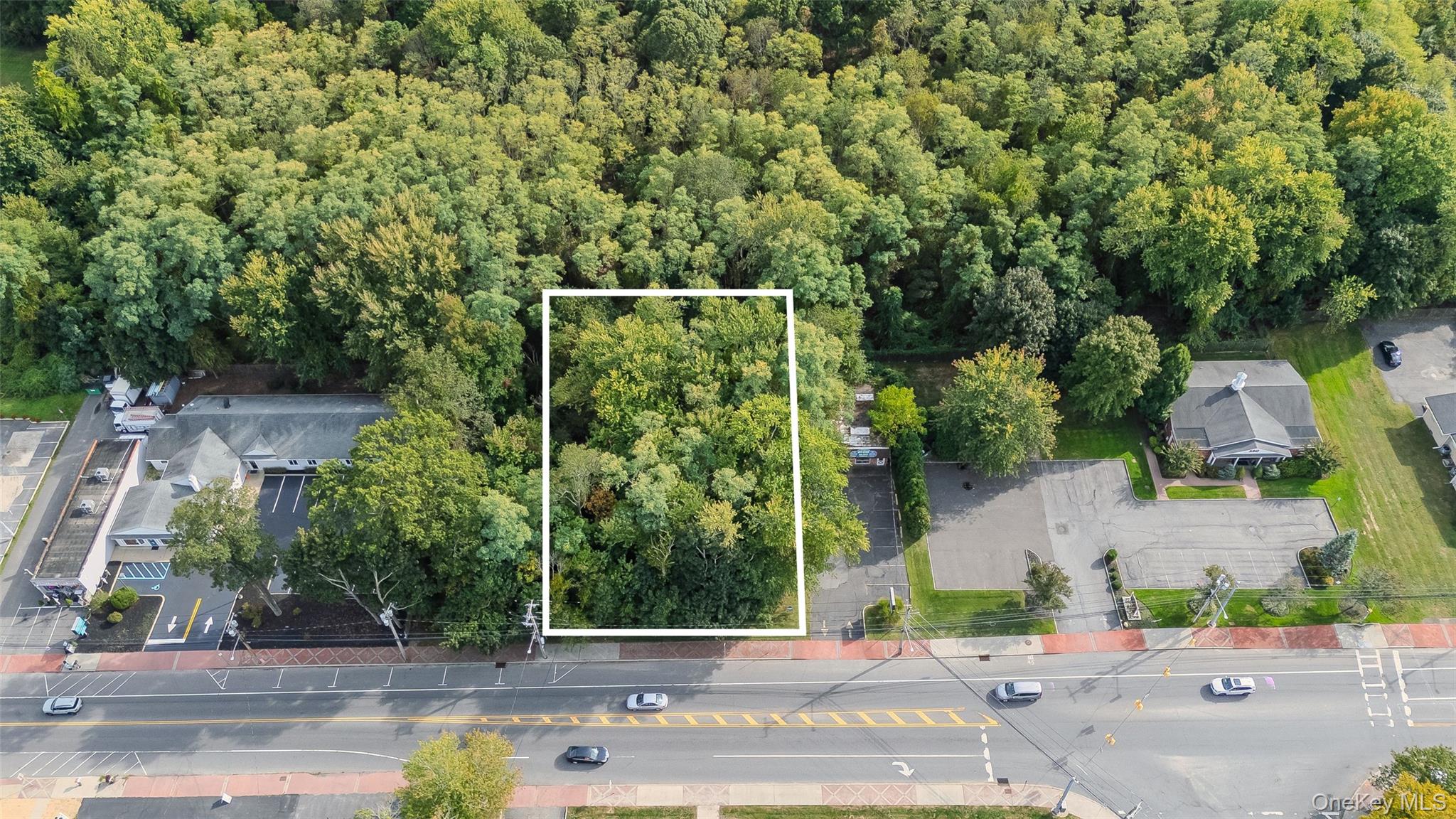 #3 photo, 562 & 564 Route 25A, サフォーク郡 Rocky Point , NY 