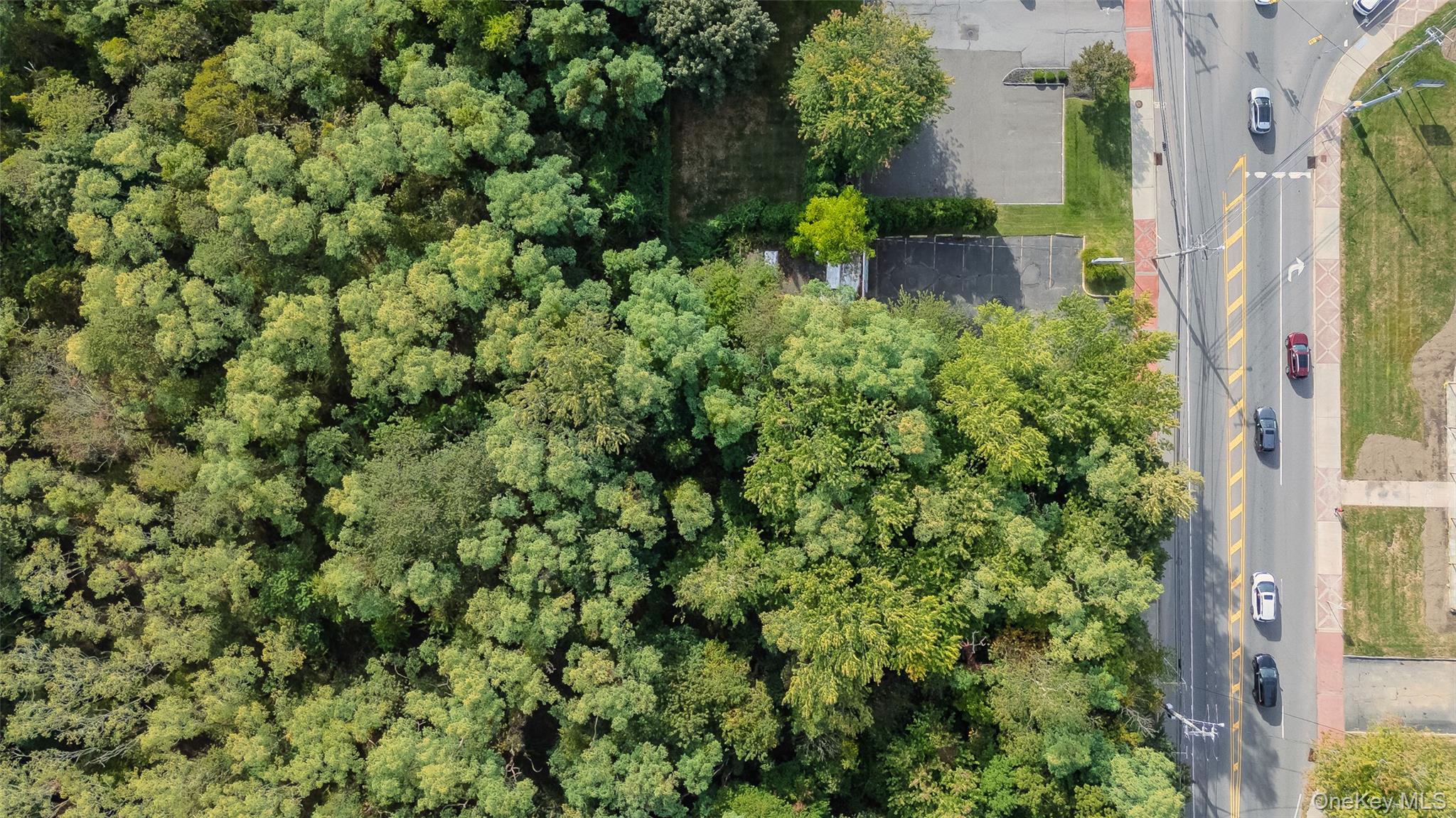 #5 photo, 562 & 564 Route 25A, サフォーク郡 Rocky Point , NY 