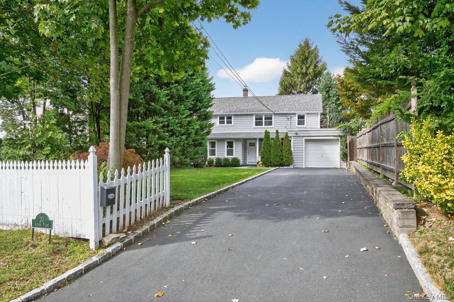 #1 photo, 20 Locust Place, 长岛 Locust Valley , NY 11560