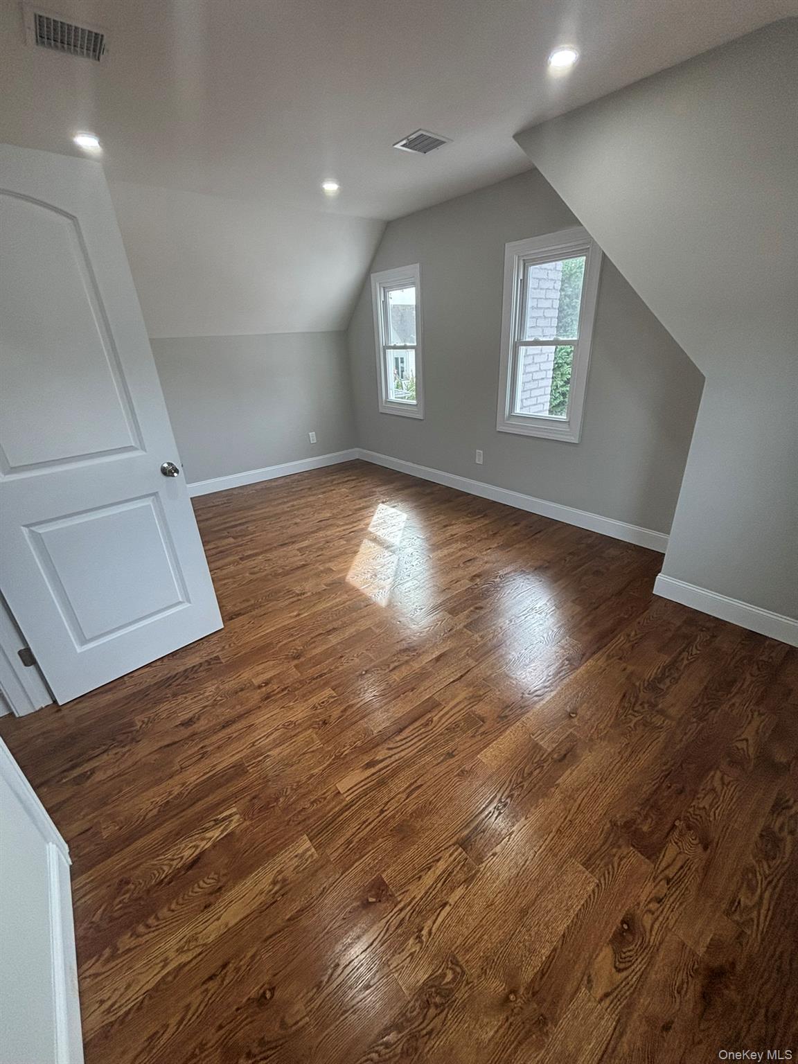 #10 photo, 3154 Roxbury Road, Oceanside , NY 11572