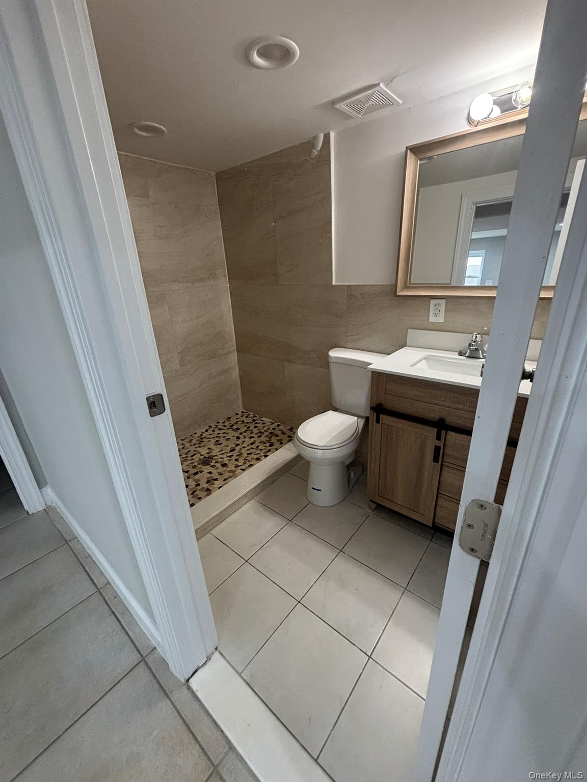 #15 photo, 3154 Roxbury Road, Oceanside , NY 11572