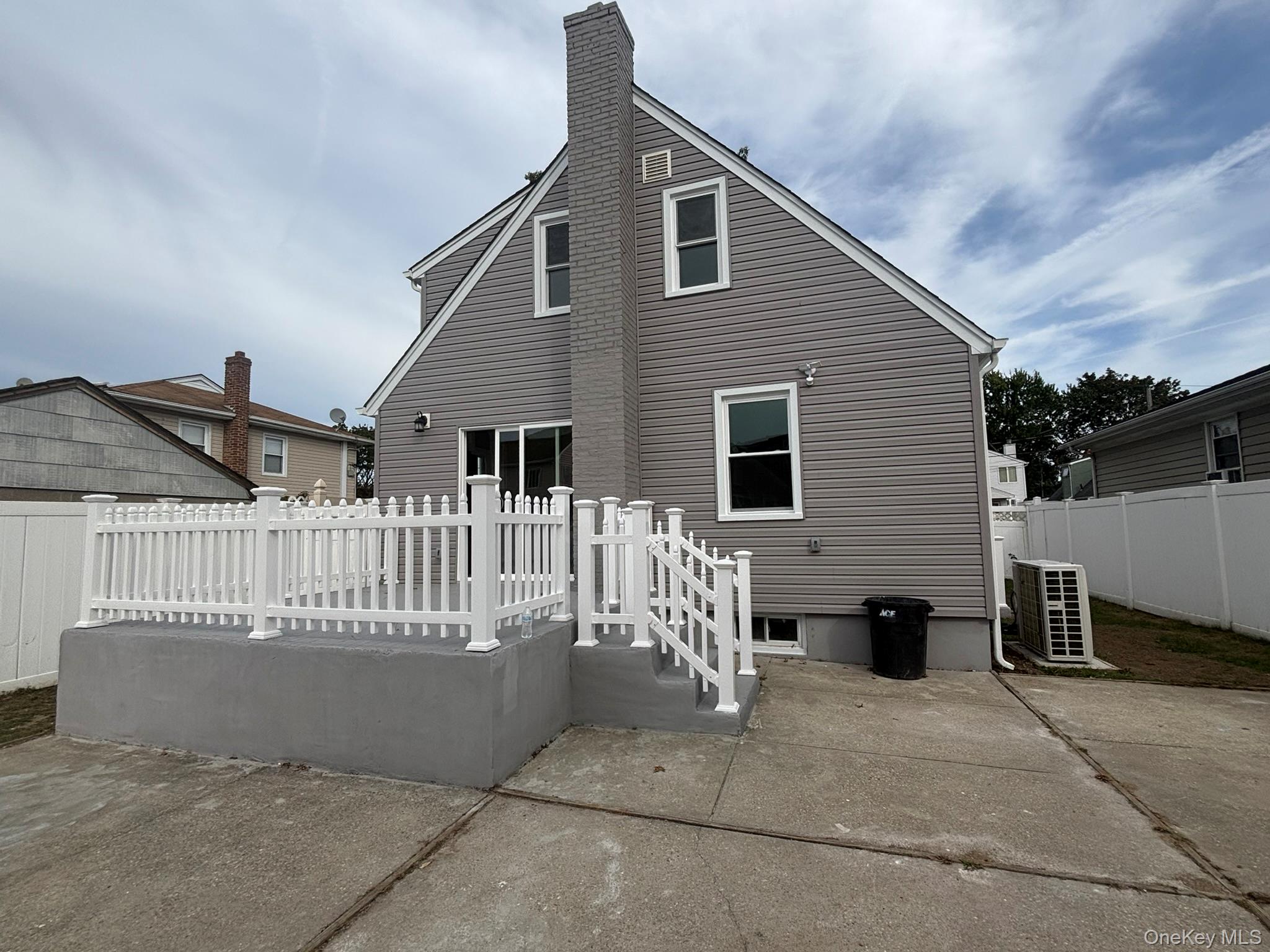 #18 photo, 3154 Roxbury Road, Oceanside , NY 11572