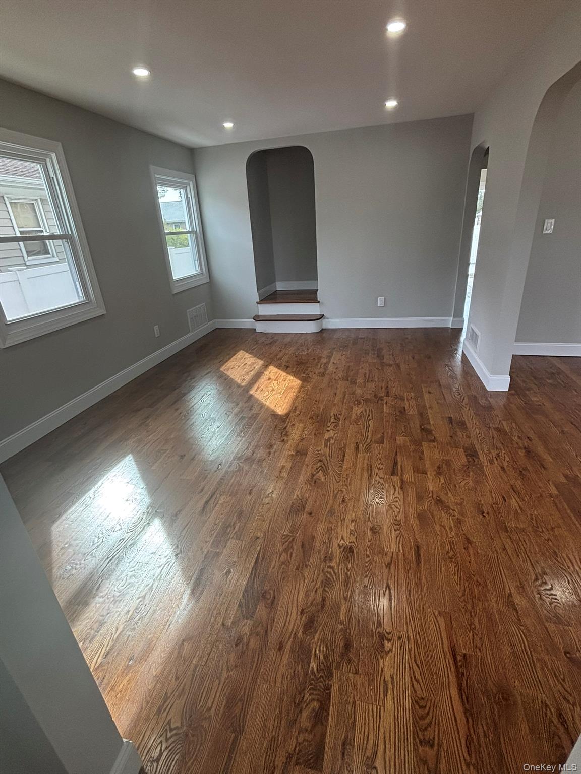 #2 photo, 3154 Roxbury Road, Oceanside , NY 11572