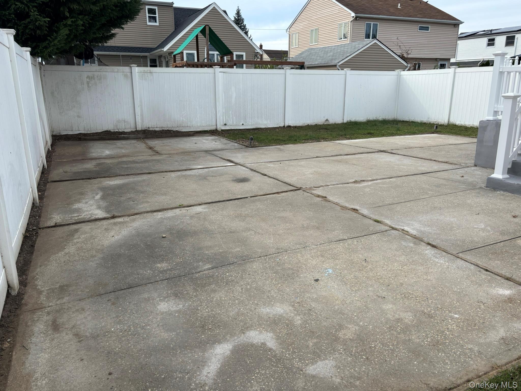 #20 photo, 3154 Roxbury Road, Oceanside , NY 11572