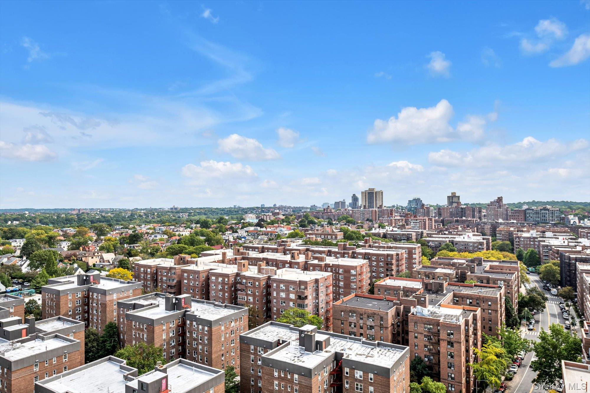 #15 photo, 6636 Yellowstone Boulevard, फॉरेस्ट हिल्स Forest Hills , NY 11375