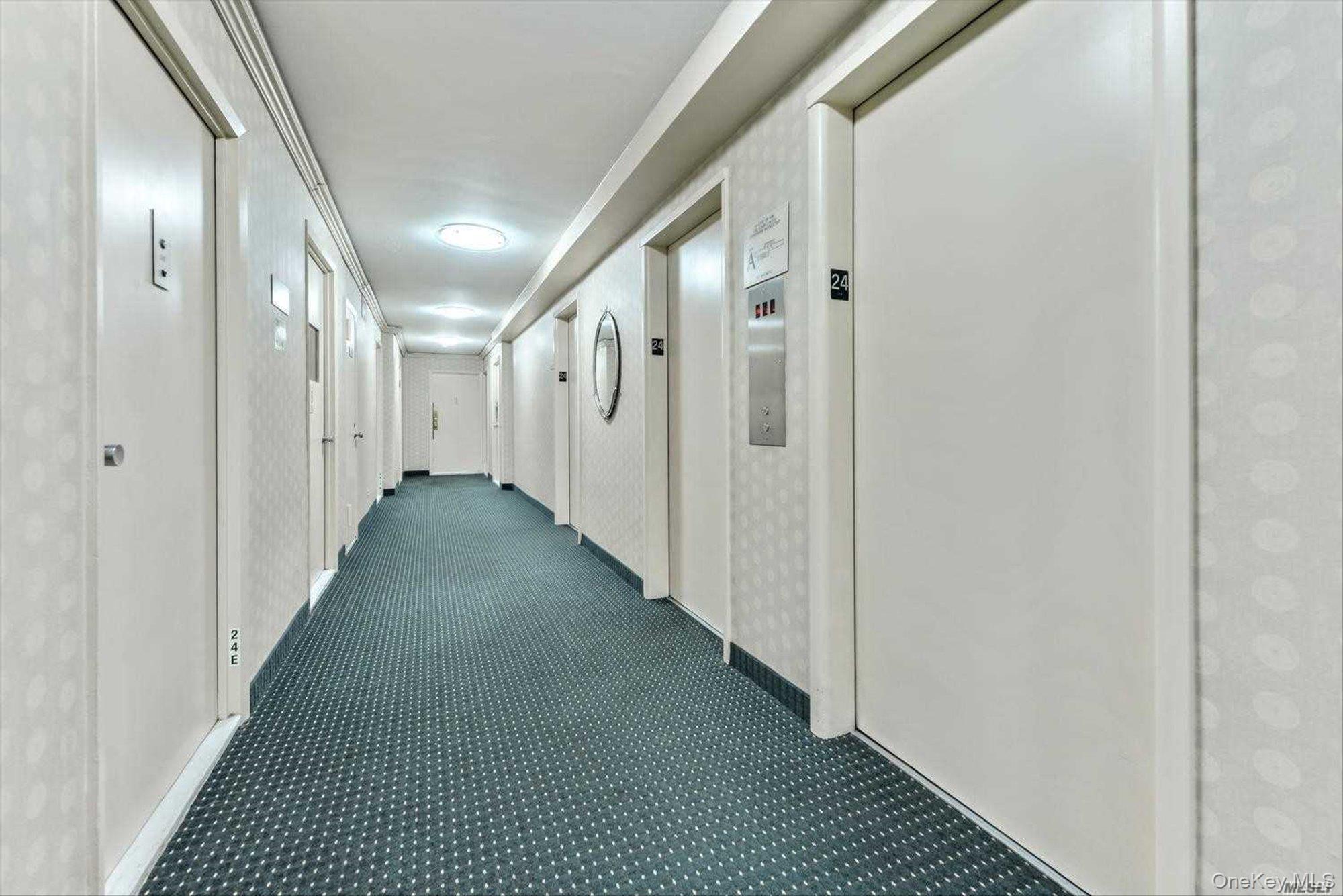 #17 photo, 6636 Yellowstone Boulevard, फॉरेस्ट हिल्स Forest Hills , NY 11375