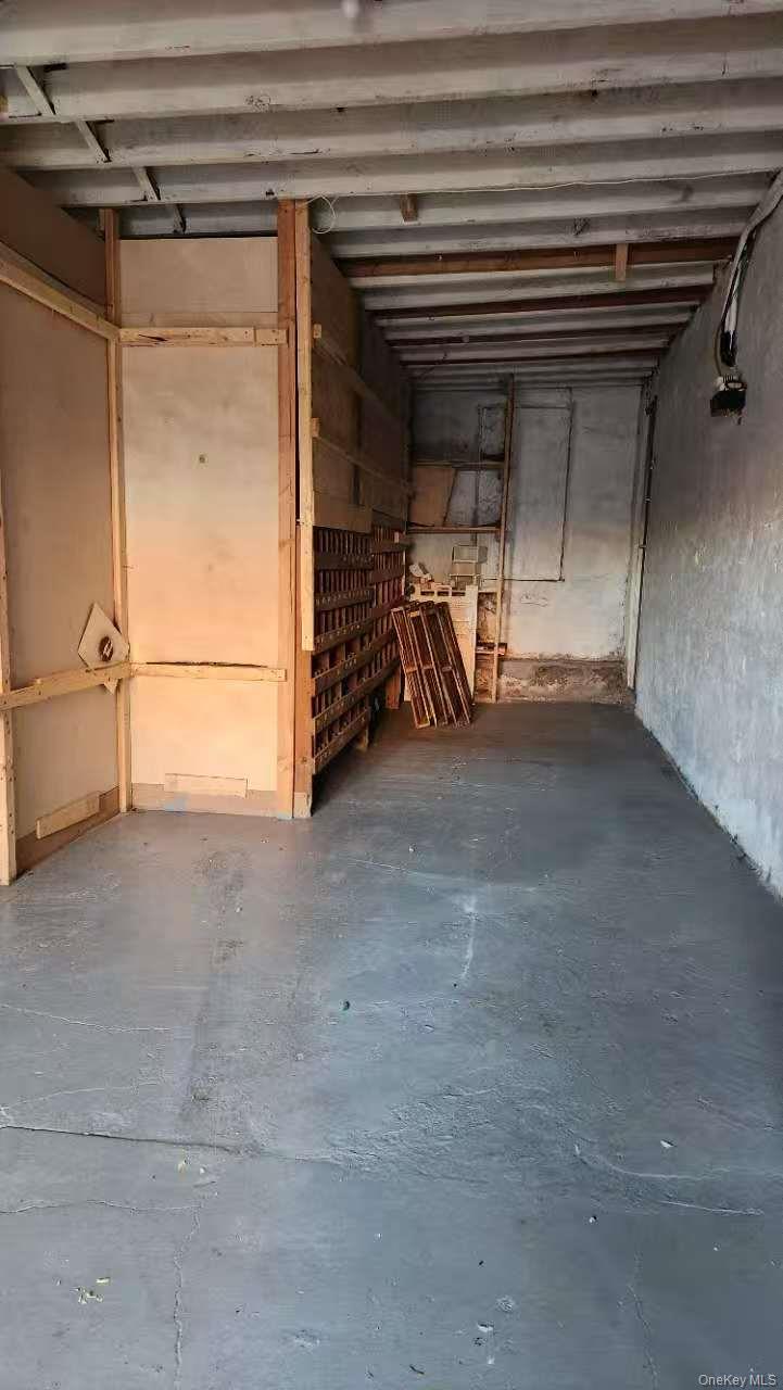 #3 photo, 1814/16 129th Street, クイーンズ区 College Point , NY 11356