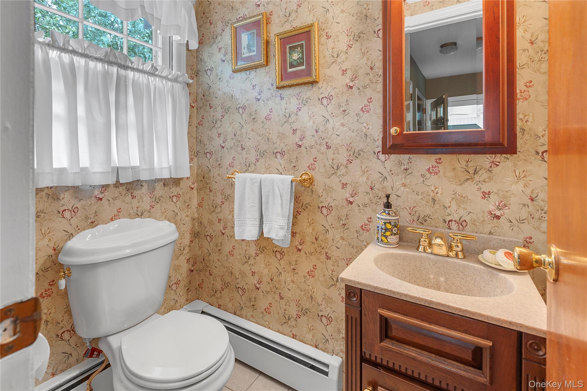 #10 photo, 60 Oak Street, Smithtown , NY 11787