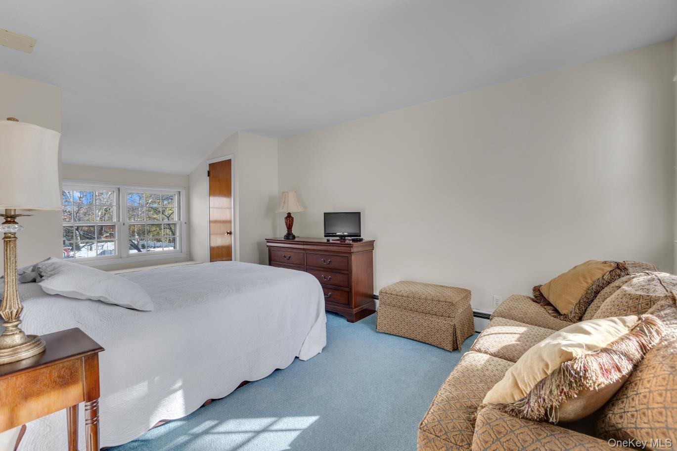 #11 photo, 60 Oak Street, Smithtown , NY 11787