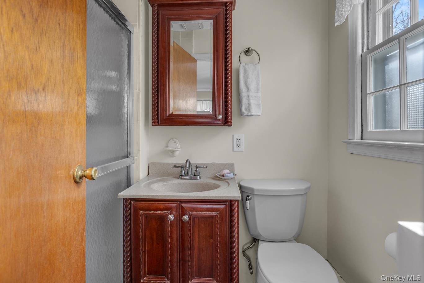 #16 photo, 60 Oak Street, Smithtown , NY 11787